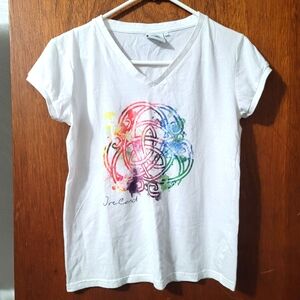 NWOT.  Traditional Craftwear Celtic Knot Tee. Size L.  (579)